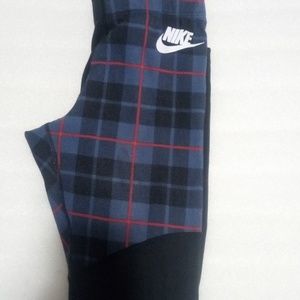 Woman Nike leggings black, red and blue size small